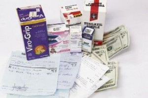 IMPACTO. Los adultos mayores y los jubilados son los que más sienten el aumento de precios de las medicinas que utilizan para controlar sus enfermedades. LA PRENSA/David Mesa