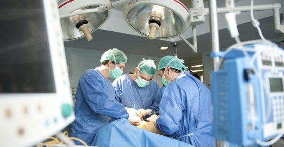 Trasplantan un cráneo impreso en 3D a una niña de tres años