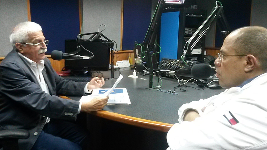 Sanguino en los estudios de Unión Radio