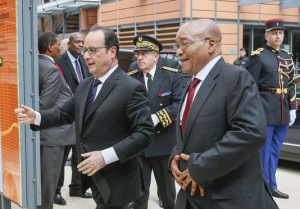 4888909_6_9dd3_francois-hollande-et-le-president-sud-africain_dda23f19b6027b2357f7607db83e3151