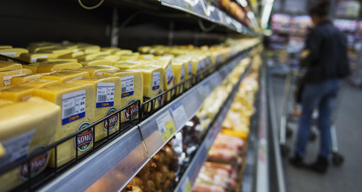 Queso ucraniano en un supermercado en Rusia Queso ucraniano en un supermercado en Rusia
