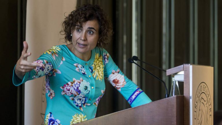 Ministra de Salud España