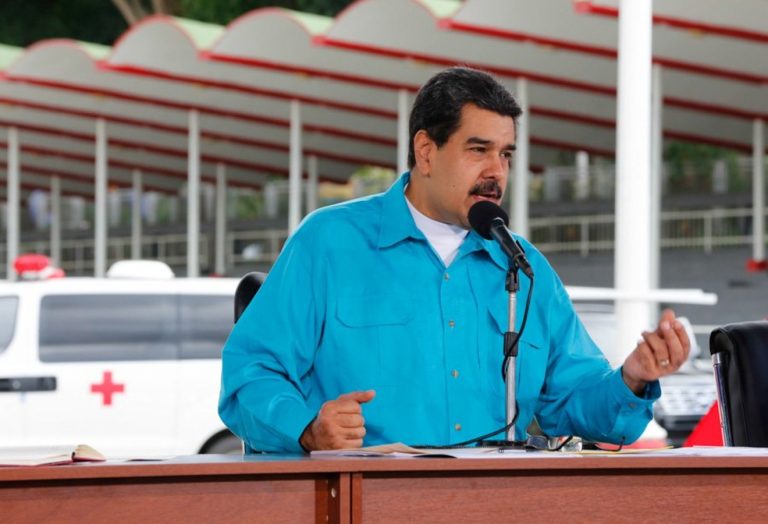 Maduro-denuncia-a-Juan-Manuel-Santos