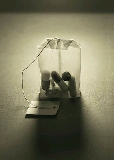 farmaceuticas-industria-medicina-alternativa-drogas-sinteticas-ventajas-medicinas-naturales