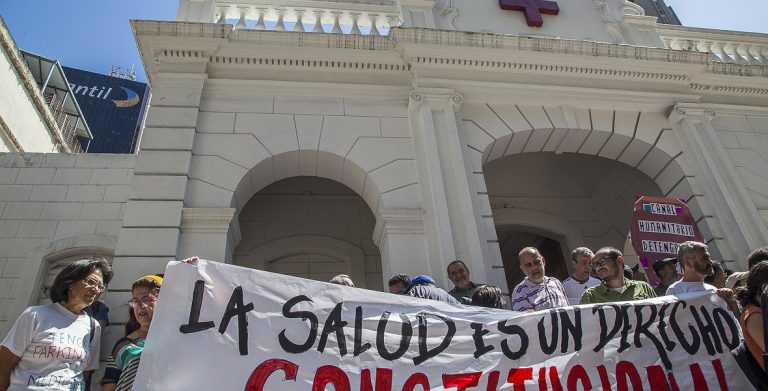 PROTESTA_CRUZ_ROJA-6.jpg.1180x600_q85_box-02C942C11802C695_crop_detail