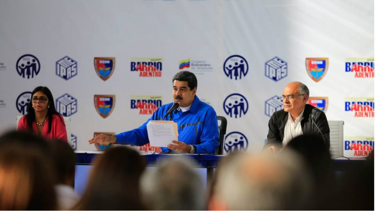 maduro-aprobo-300-propuestas-en-el-i-congreso-revolucionario-de-la-salud-3080