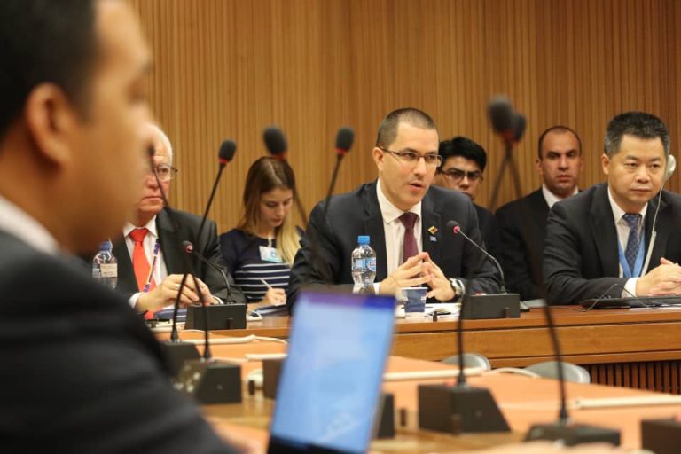 jorge-arreaza-4815