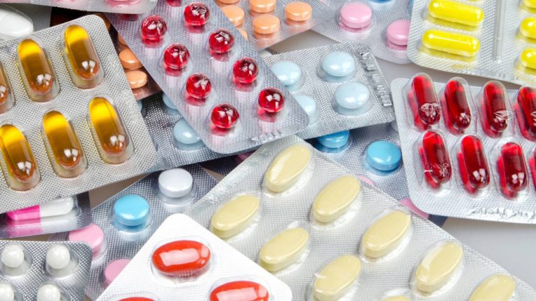 almax-fortasec-o-flutox-por-que-farmacos-comunes-han-subido-mucho-sus-precios