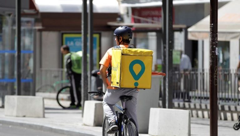 UGT denuncia a Glovo ante la Fiscalía por varios delitos contra trabajadores