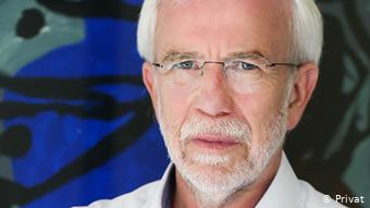 Prof. Dr. med. Wolf-Dieter Ludwig, presidente de la Comisión de Medicamentos de la Asociación Médica Alemana: las principales materias primas y medicamentos ya no se producen en Europa, sino principalmente en India y China. (Privat)