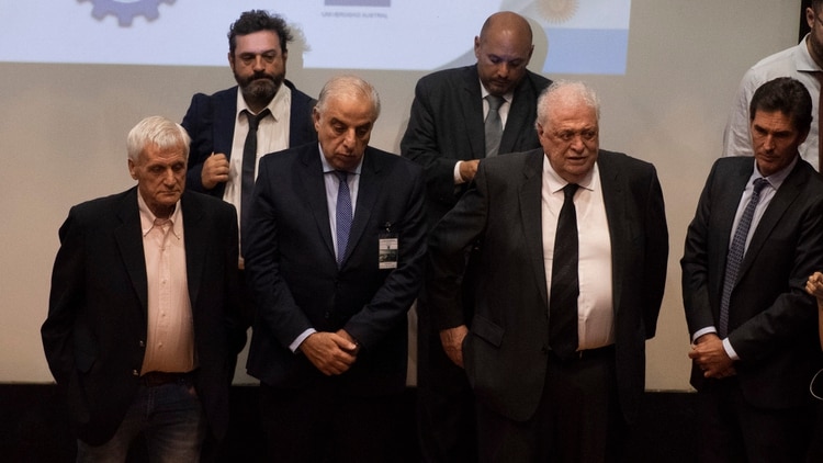 Ginés González García durante la visita de Alberto Fernández a SMATA