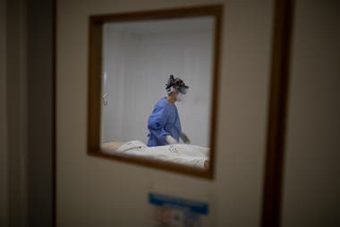 El corticoides dexametasona, de uso común, bajó algo más del 10% la mortalidad dentro de las terapias intensiva