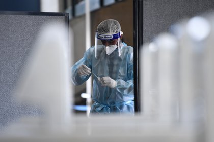 86,4 millones de infectados de covid en el mundo, según la Universidad John Hopkins. EFE/EPA/JAMES ROSS