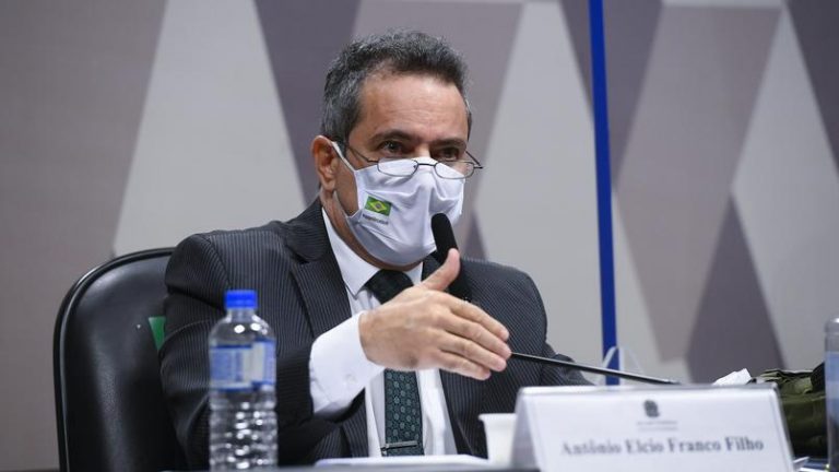 elcio-franco-presta-depoimento-a-cpi-da-pandemia