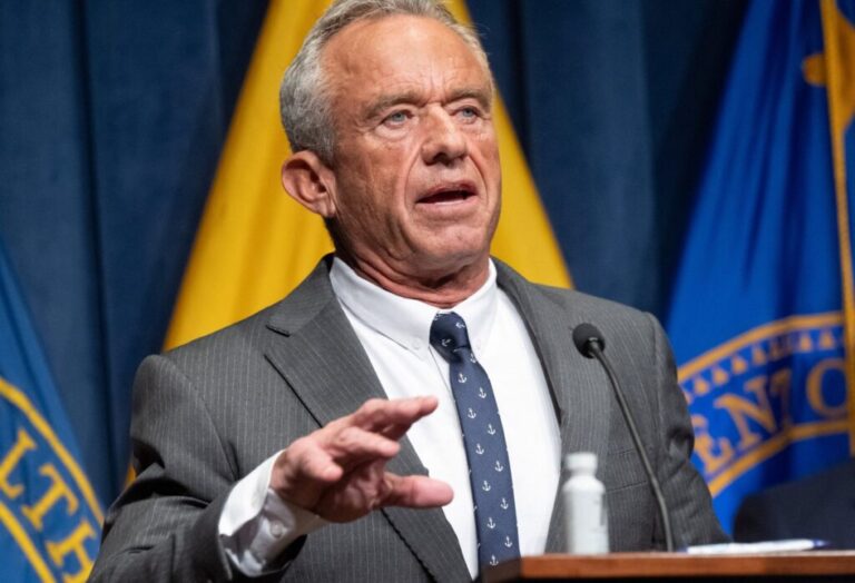 Robert-Kennedy-Jr.-secretario-fde-Salud-de-EEUU-agosto-2025-1024x699-1