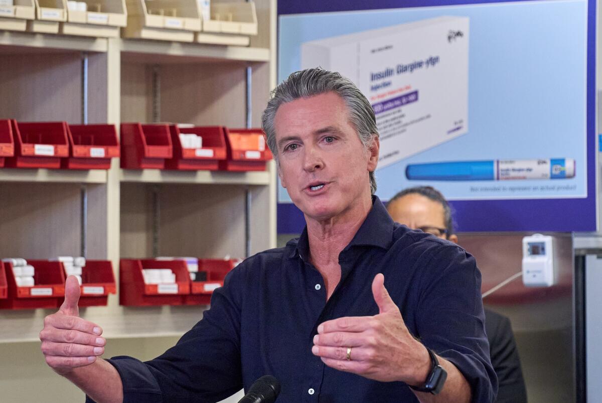 El gobernador de California, Gavin Newsom, anuncia las plumas de insulina CalRx