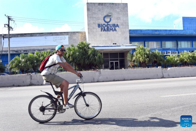 0448396d27c54ba9842ad73be0ae3eb4