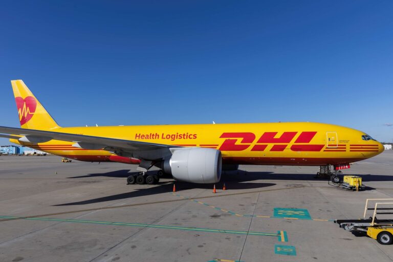 avion-dhl-health-logistics