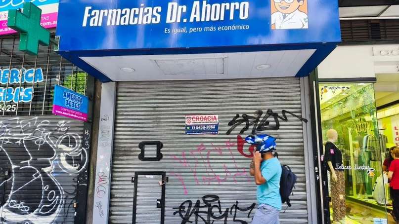 Quiebra de Dr. Ahorro: Sus trabajadores marchan para reclamar el pago de sueldos e indemnizaciones 
